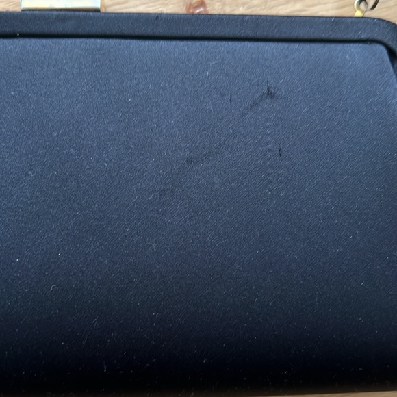 Black satin like evening bag - Picture 5 of 5